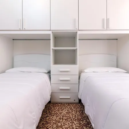 Bellini - Affitti Brevi Italia モデナ